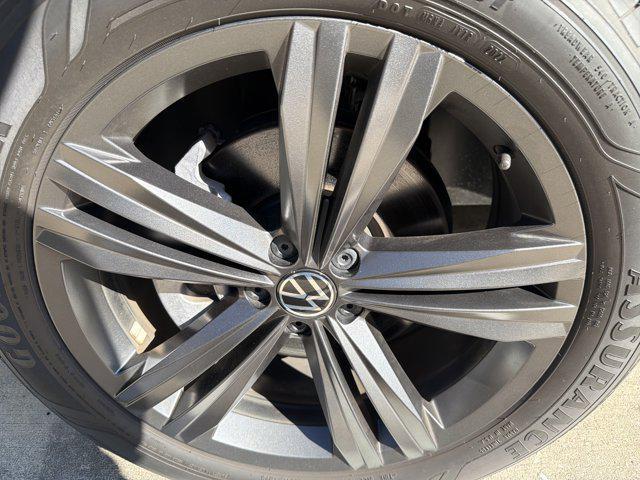 used 2022 Volkswagen Atlas Cross Sport car, priced at $33,042