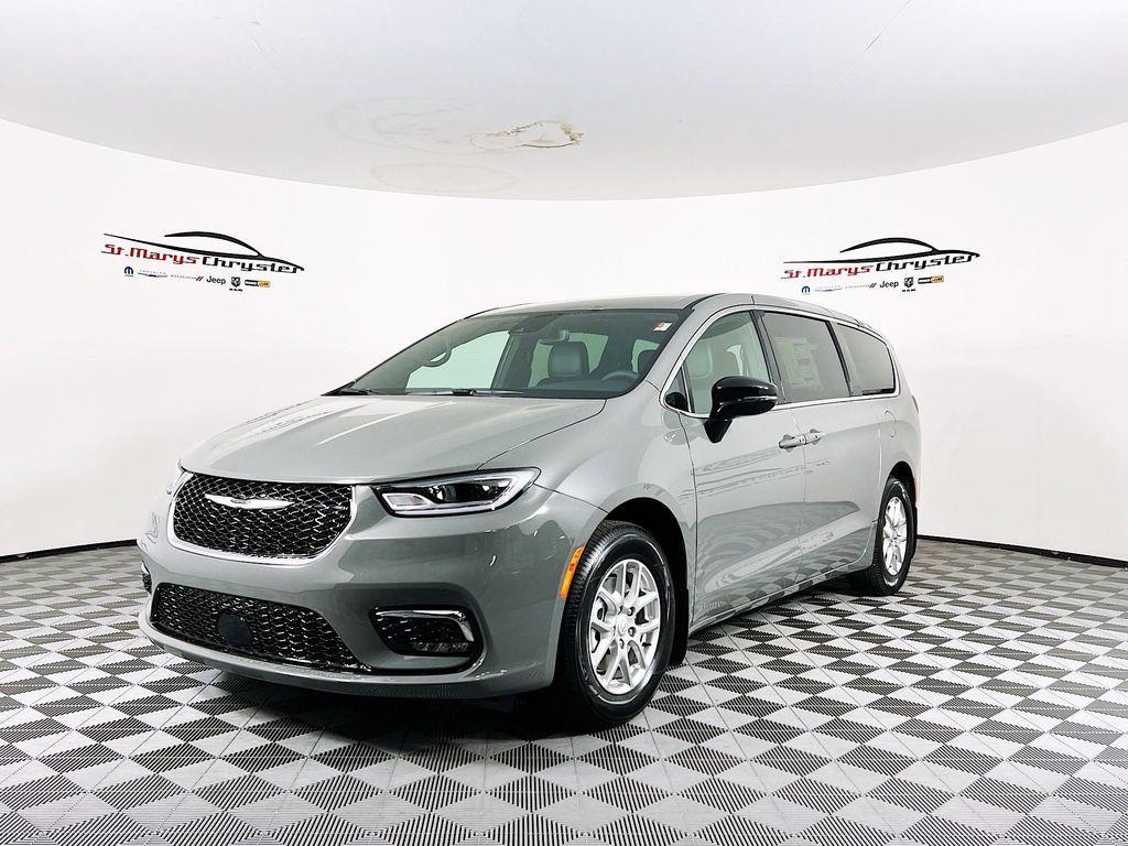 new 2025 Chrysler Pacifica car, priced at $42,422