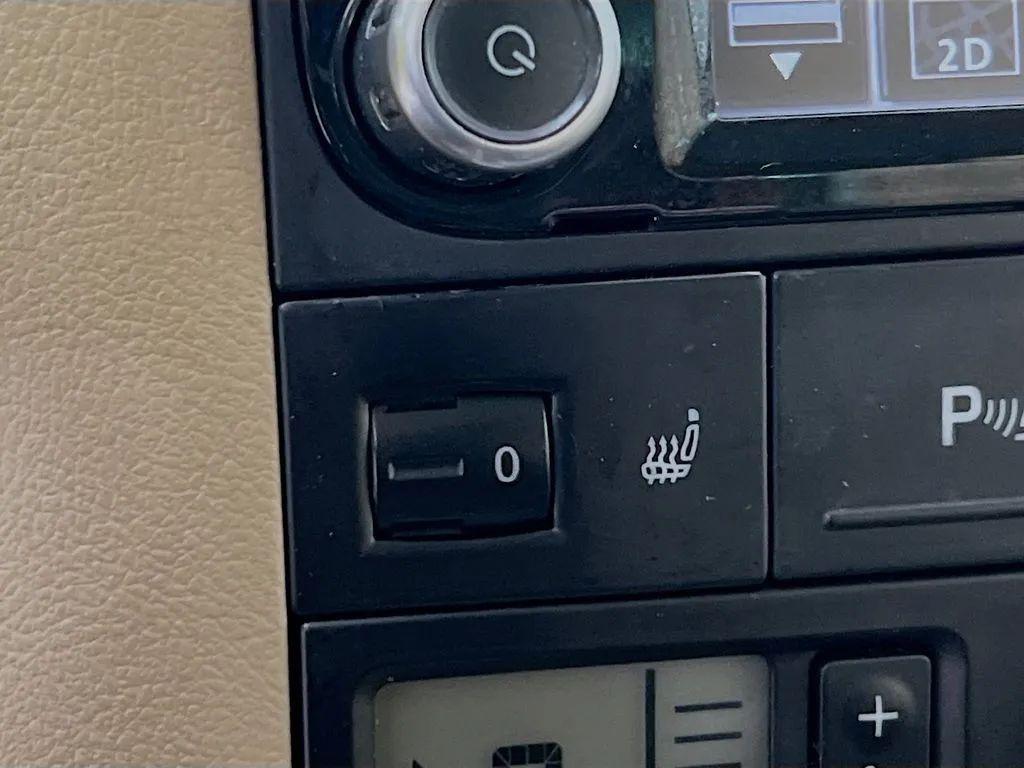 used 2009 Volkswagen Touareg 2 car, priced at $6,500