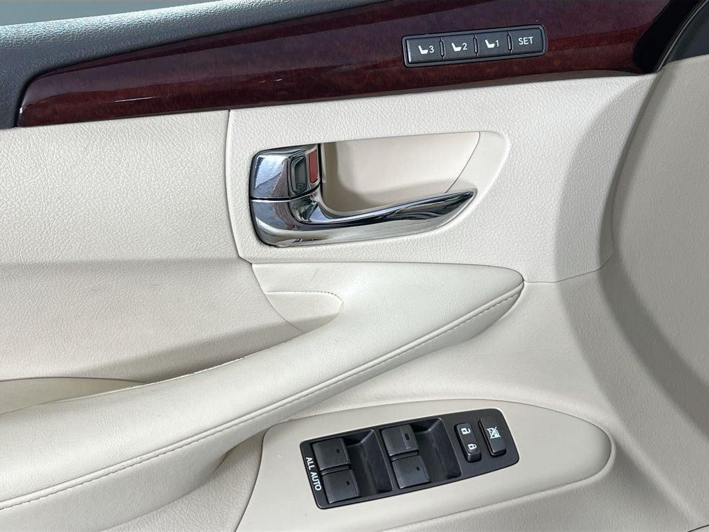 used 2014 Lexus LX 570 car, priced at $30,700