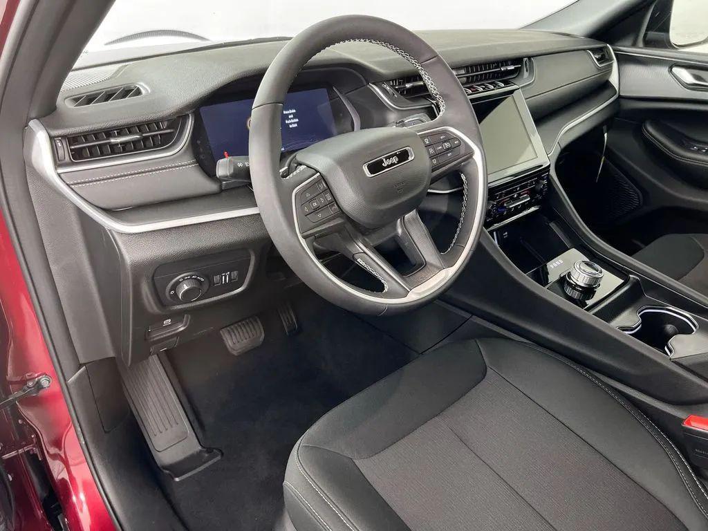 new 2025 Jeep Grand Cherokee L car, priced at $45,115