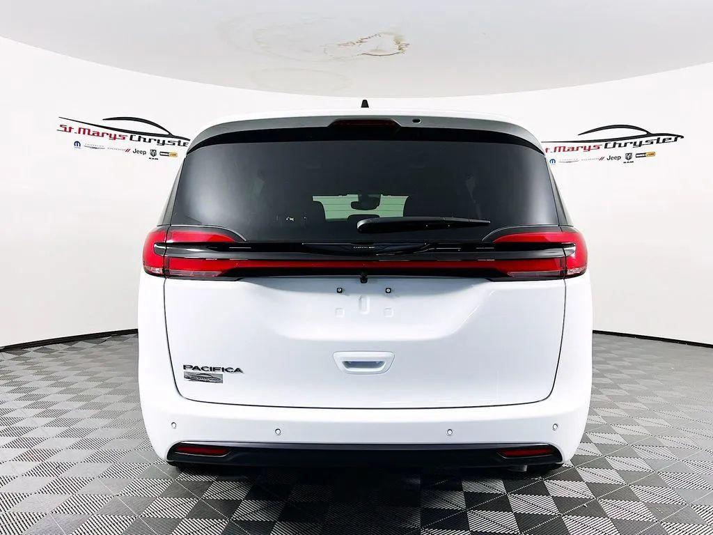 new 2026 Chrysler Pacifica car, priced at $46,048