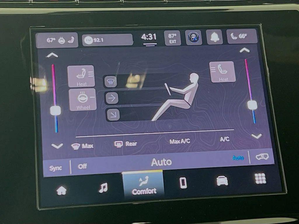 new 2025 Jeep Grand Cherokee car, priced at $42,845