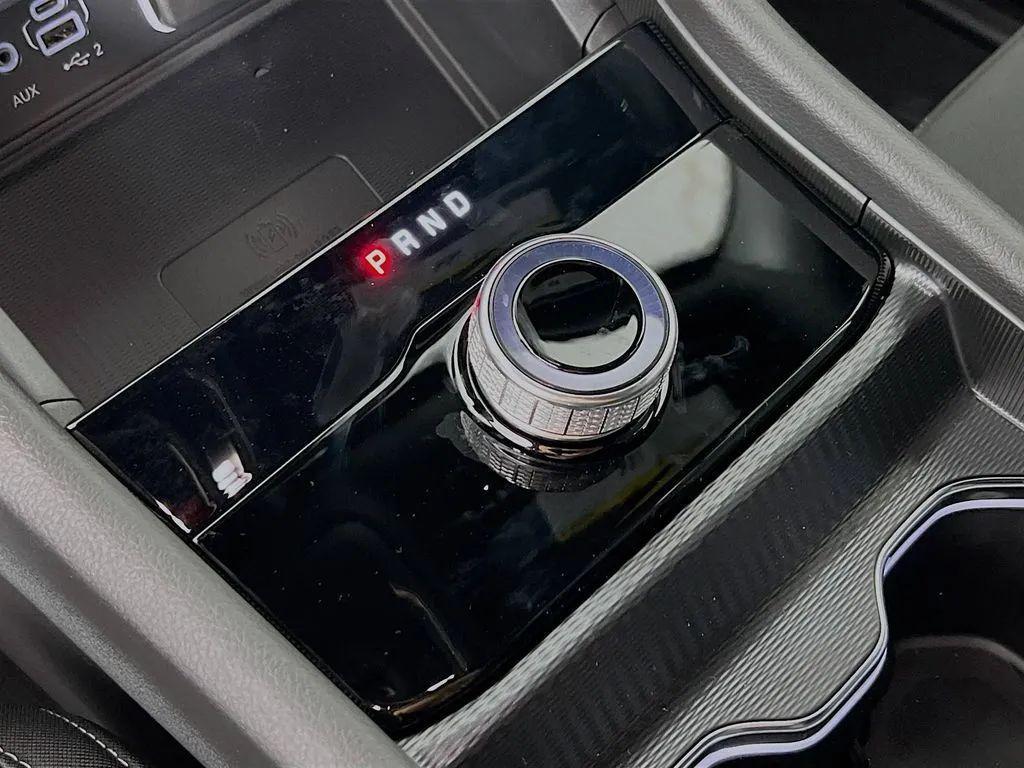 new 2025 Jeep Grand Cherokee car, priced at $42,845