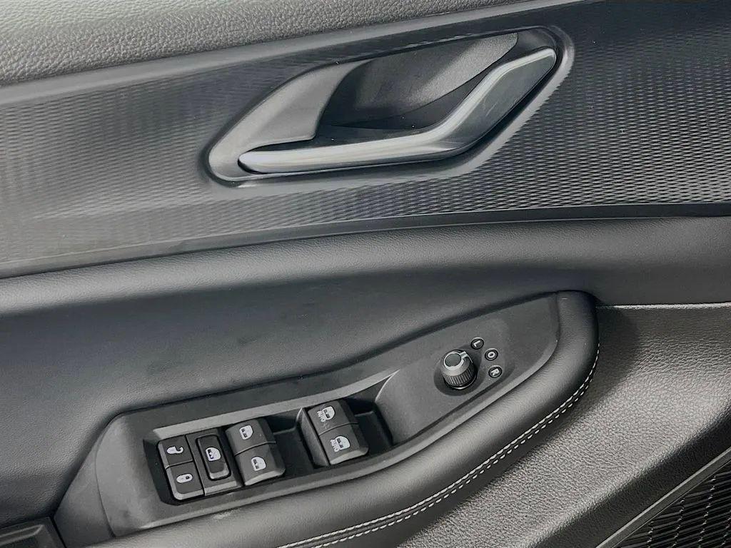 new 2025 Jeep Grand Cherokee car, priced at $42,845