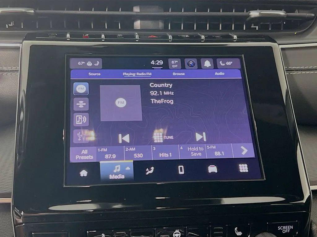 new 2025 Jeep Grand Cherokee car, priced at $42,845