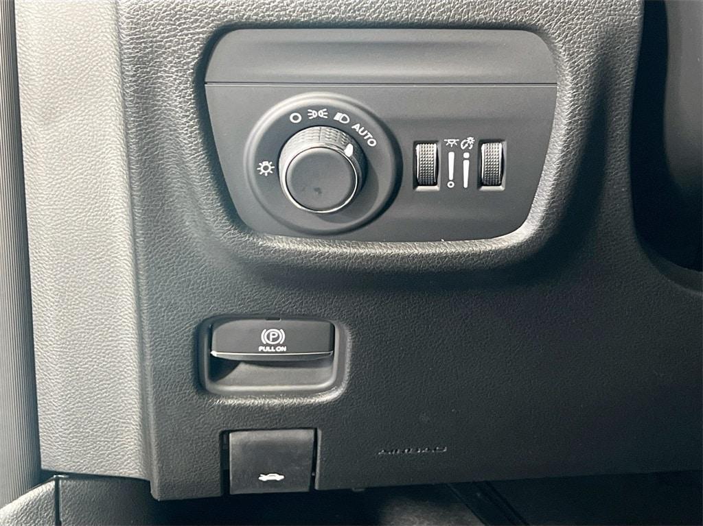 new 2025 Jeep Grand Cherokee car