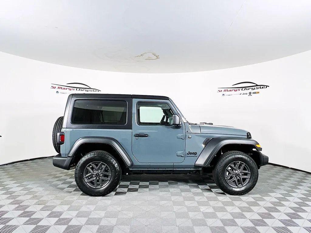 new 2026 Jeep Wrangler car, priced at $46,485