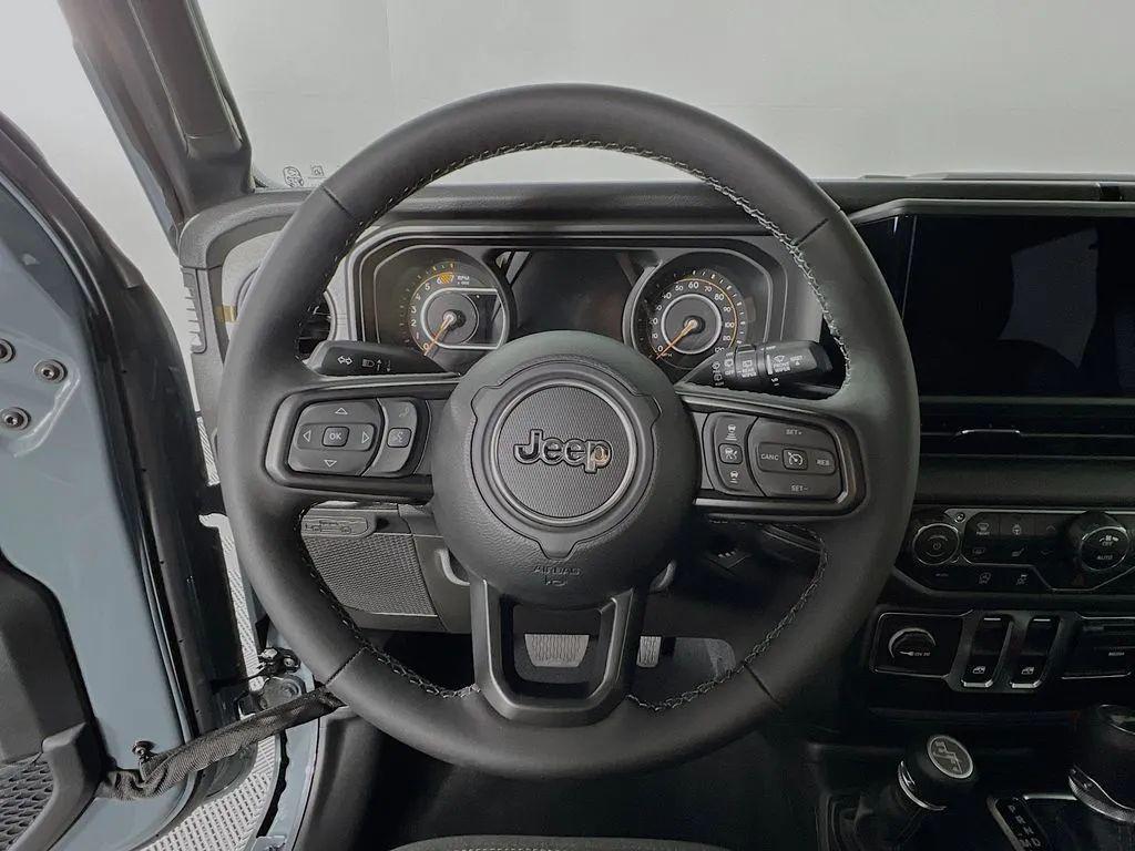 new 2026 Jeep Wrangler car, priced at $46,485