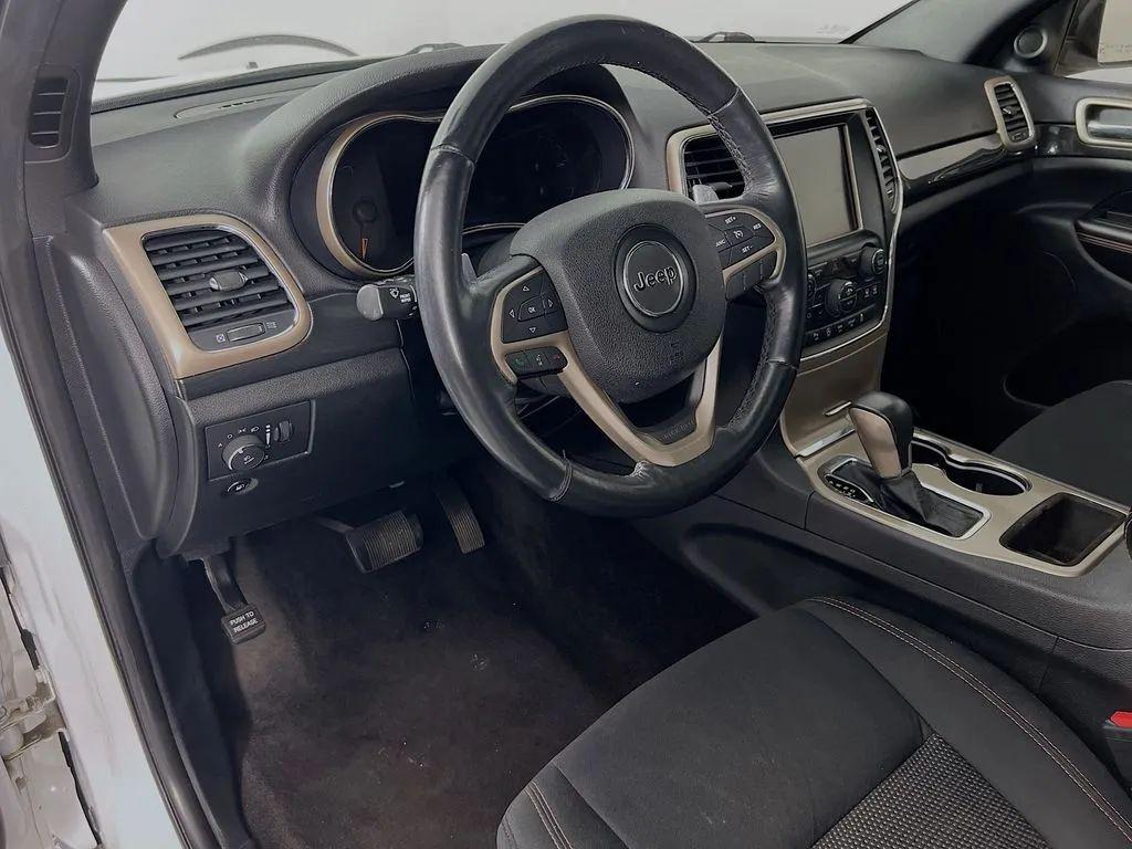 used 2016 Jeep Grand Cherokee car, priced at $14,000