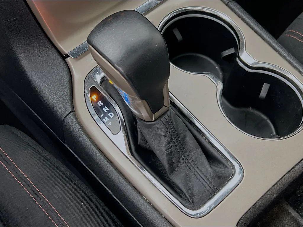 used 2016 Jeep Grand Cherokee car, priced at $14,000