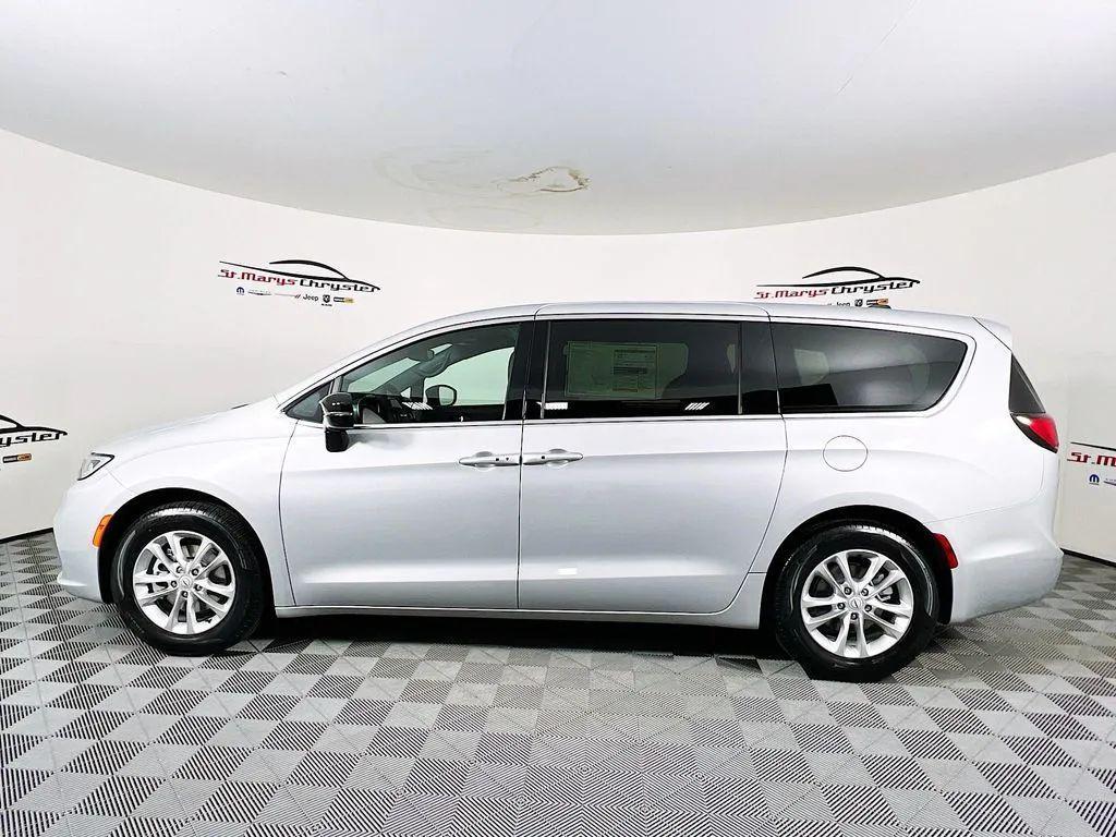 new 2026 Chrysler Pacifica car, priced at $43,632