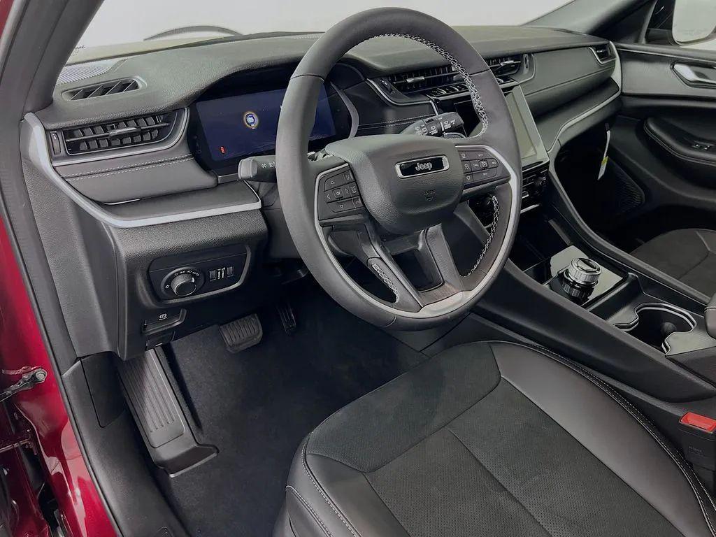 new 2025 Jeep Grand Cherokee L car, priced at $47,643