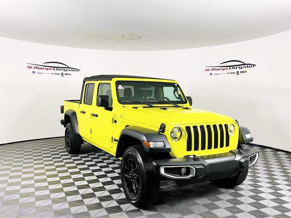 used 2023 Jeep Gladiator car, priced at $39,000