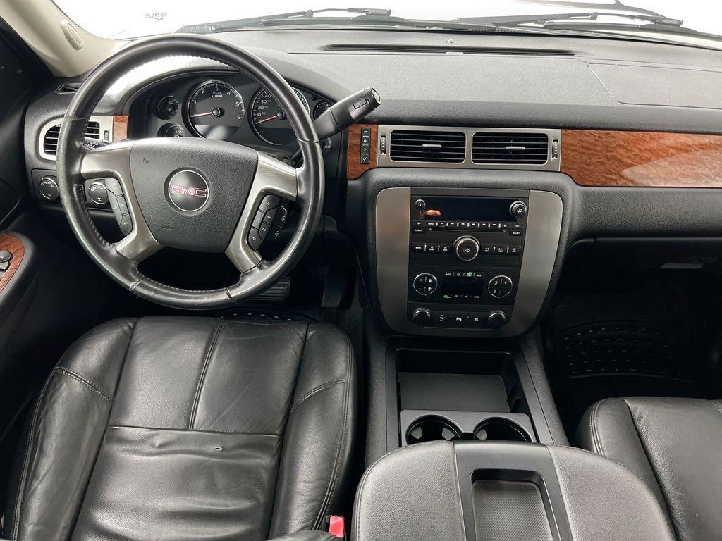 used 2007 GMC Yukon car, priced at $9,000