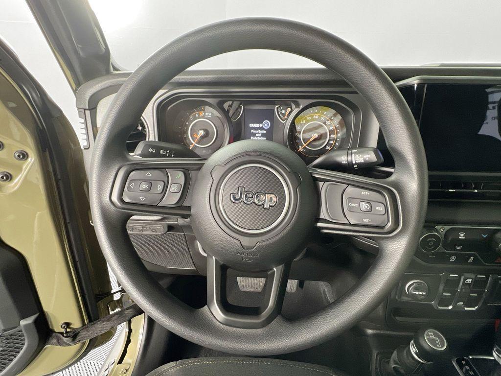 new 2025 Jeep Gladiator car, priced at $41,262