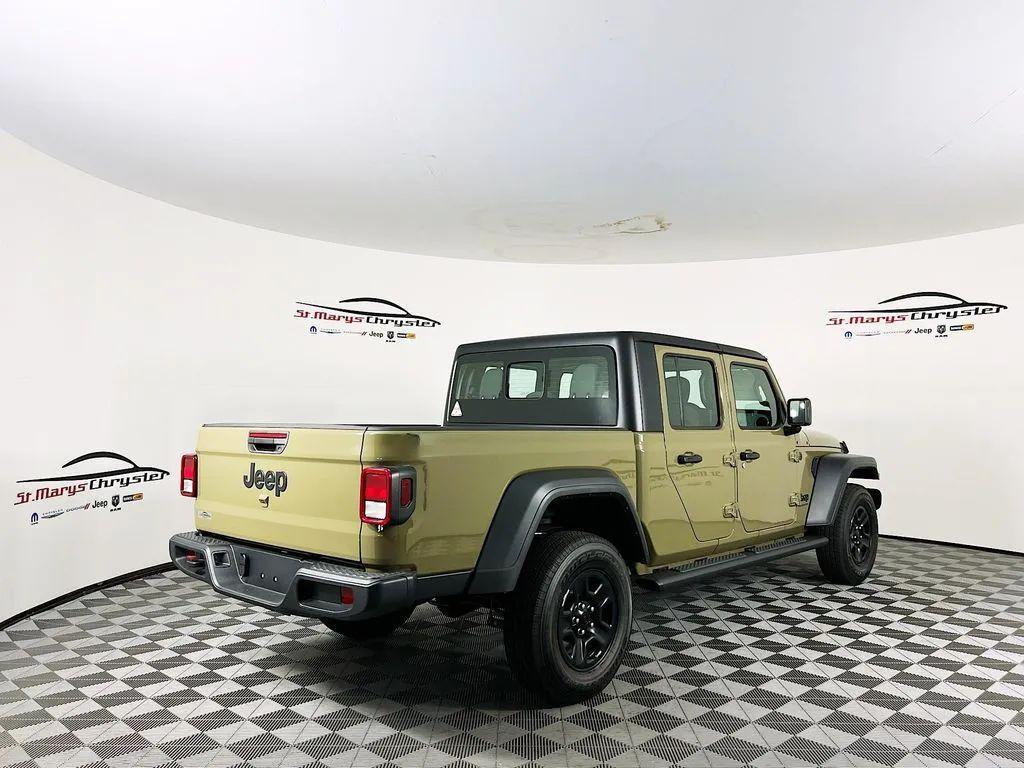 new 2025 Jeep Gladiator car, priced at $43,525