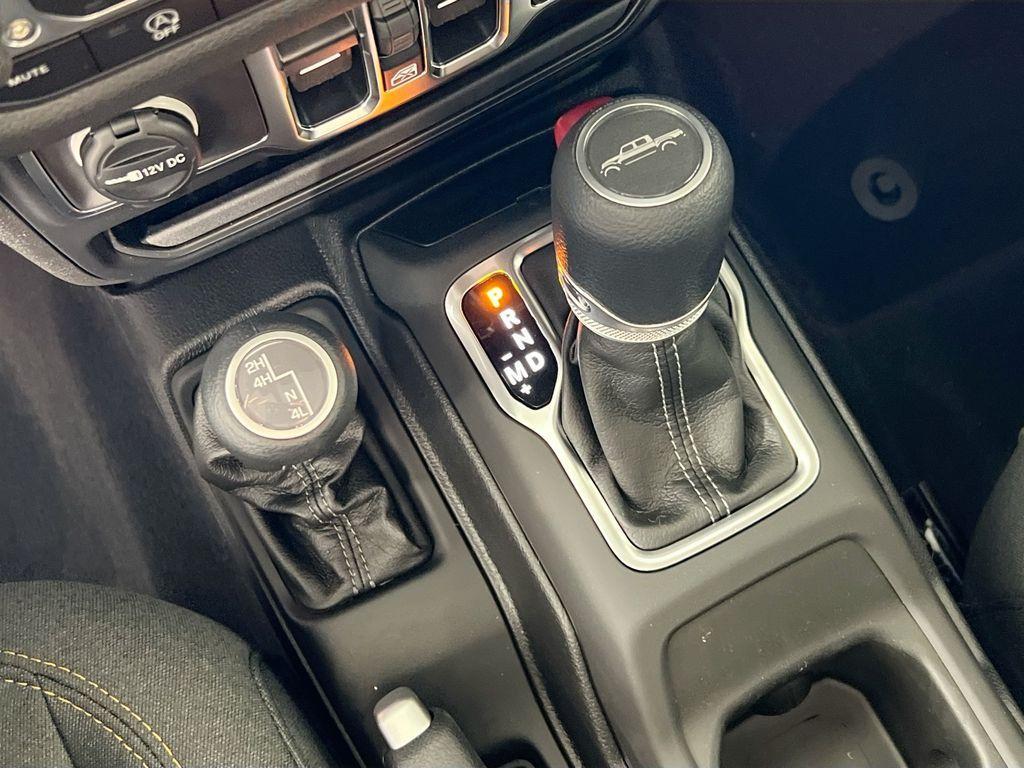 new 2025 Jeep Gladiator car, priced at $41,262