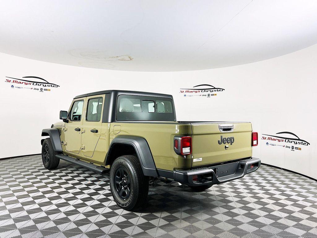 new 2025 Jeep Gladiator car, priced at $41,262