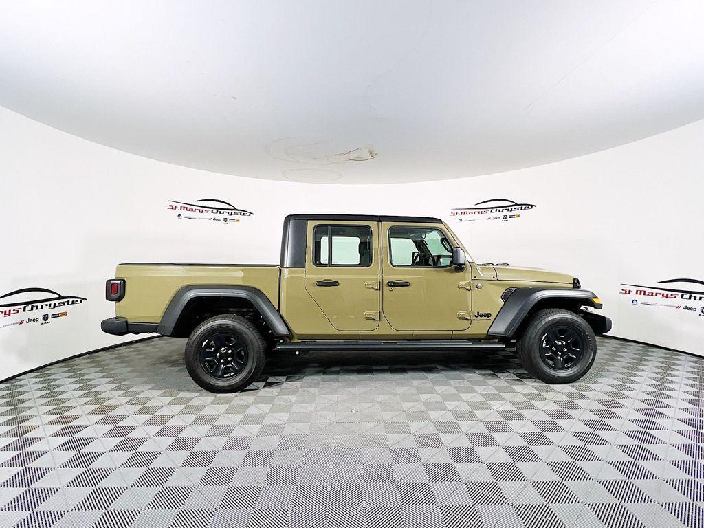 new 2025 Jeep Gladiator car, priced at $41,262