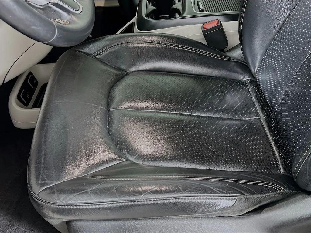 used 2017 Chrysler Pacifica car, priced at $15,500