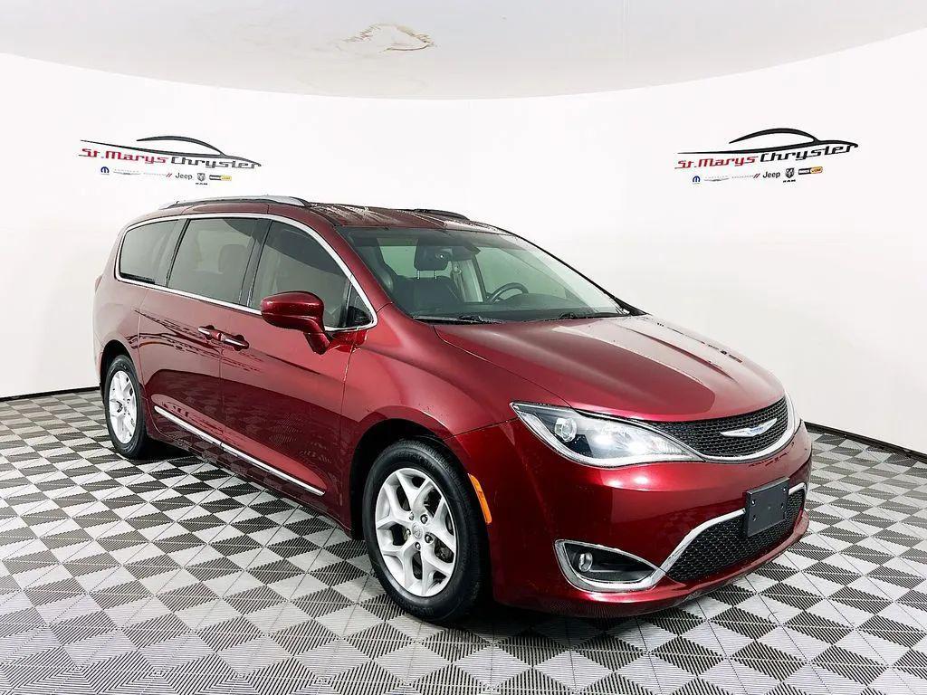 used 2017 Chrysler Pacifica car, priced at $15,500