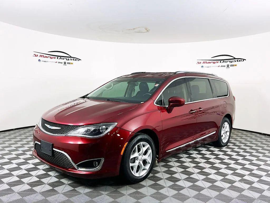 used 2017 Chrysler Pacifica car, priced at $15,500