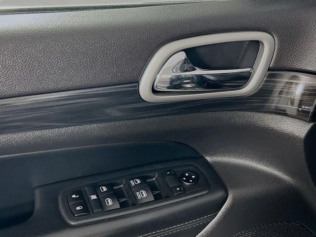 used 2020 Jeep Grand Cherokee car, priced at $19,500