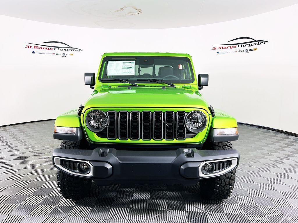new 2025 Jeep Gladiator car, priced at $45,327