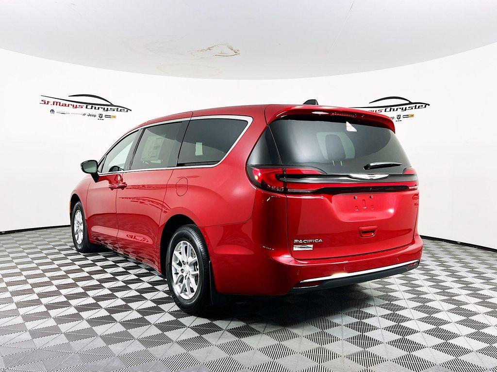 new 2025 Chrysler Pacifica car, priced at $42,422