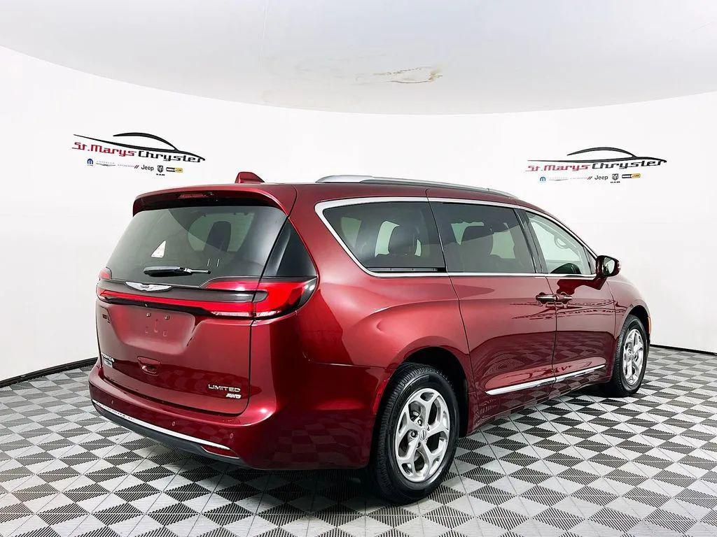 used 2021 Chrysler Pacifica car, priced at $33,500