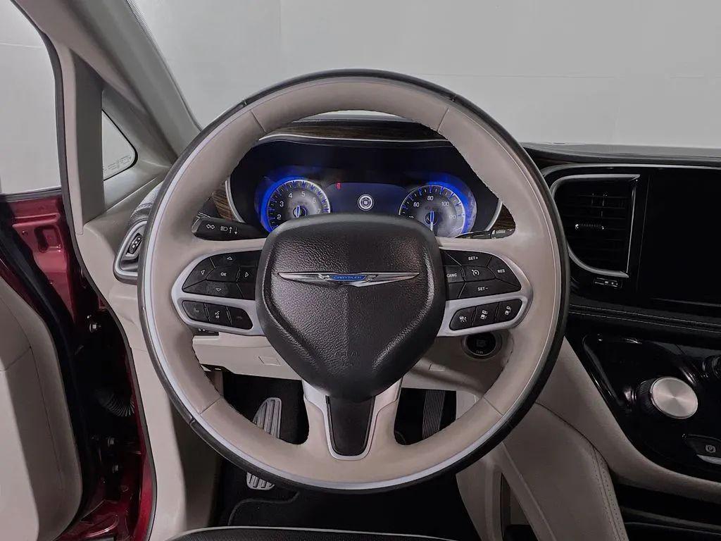 used 2021 Chrysler Pacifica car, priced at $33,500