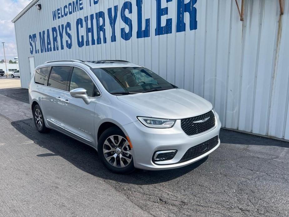 used 2023 Chrysler Pacifica Hybrid car, priced at $47,500