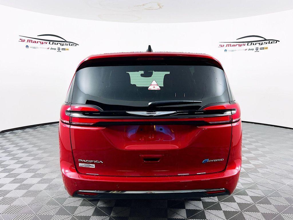 new 2025 Chrysler Pacifica Hybrid car, priced at $47,971
