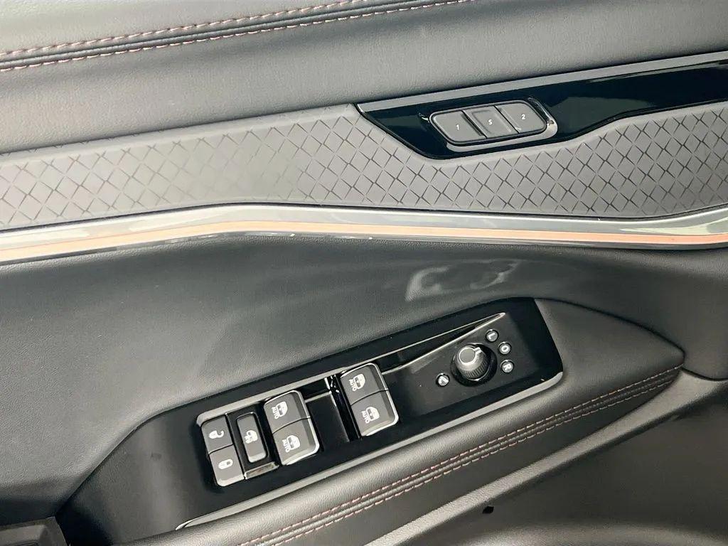 new 2025 Jeep Wagoneer S car, priced at $57,246