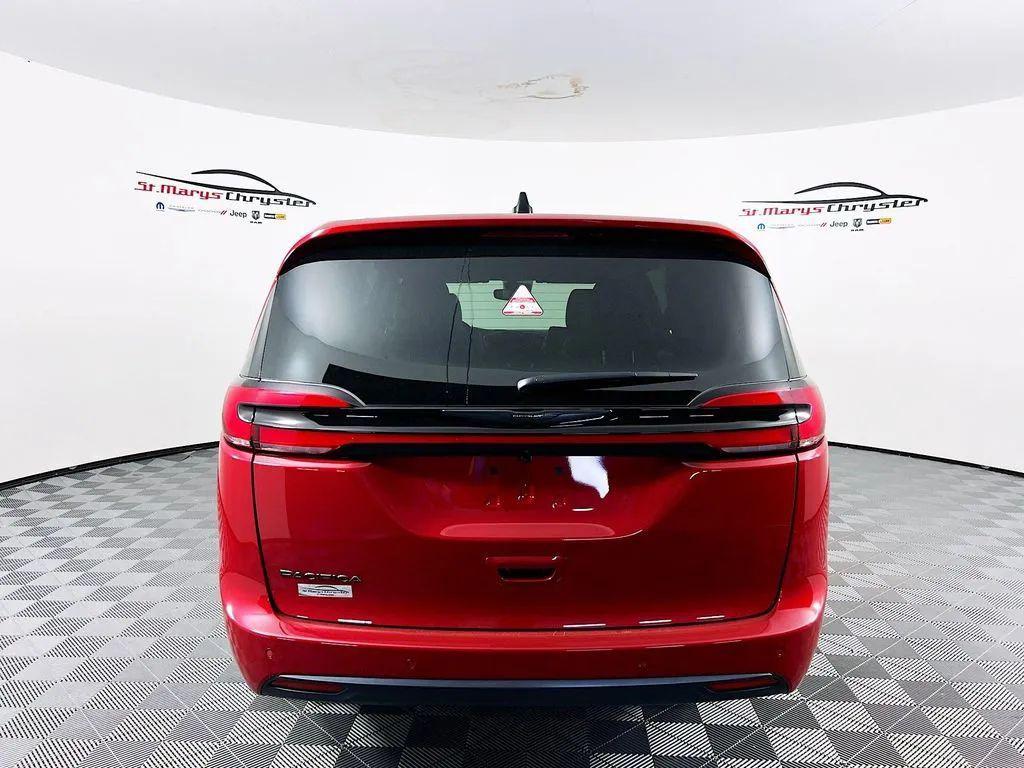 new 2026 Chrysler Pacifica car, priced at $43,776
