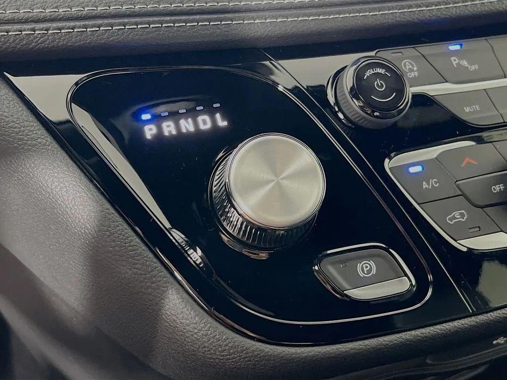 new 2026 Chrysler Pacifica car, priced at $43,776