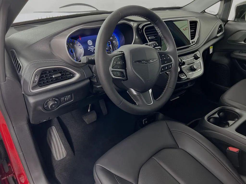 new 2026 Chrysler Pacifica car, priced at $43,776