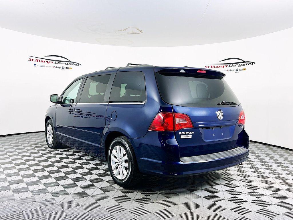 used 2013 Volkswagen Routan car, priced at $4,000