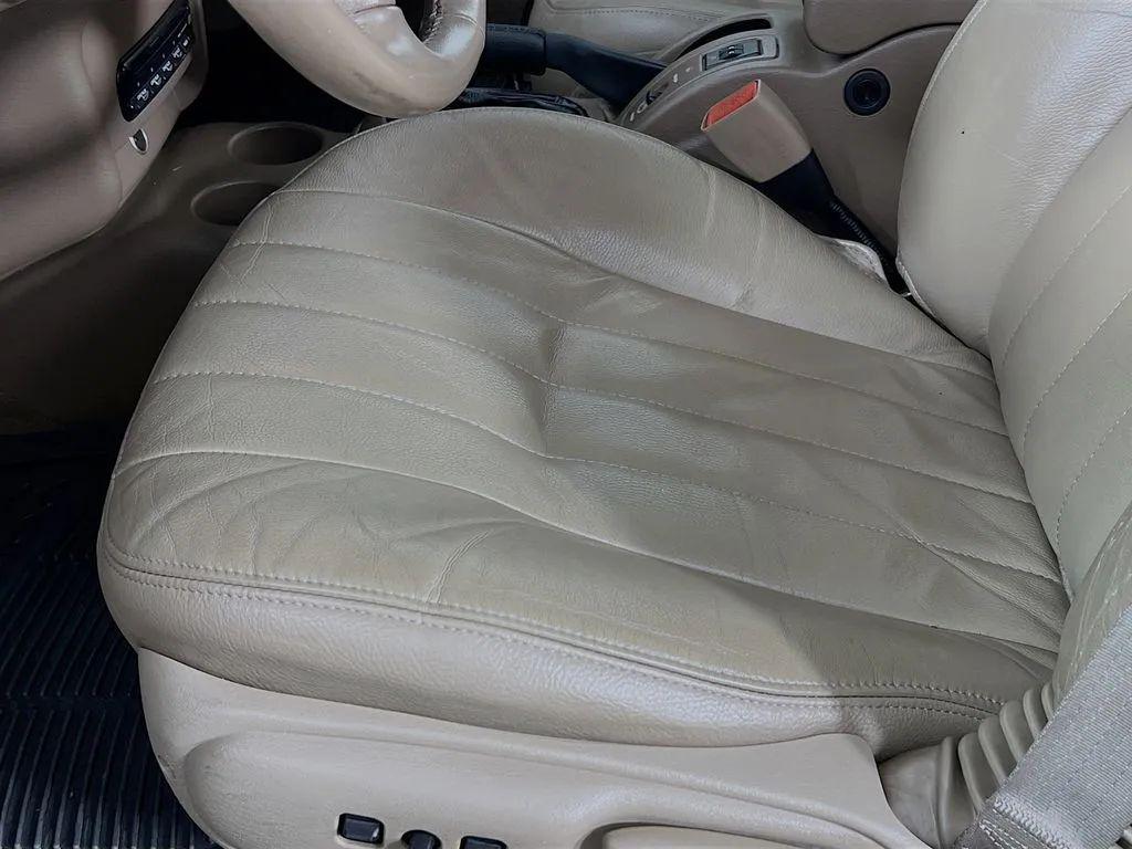 used 2002 Chrysler Sebring car, priced at $6,400