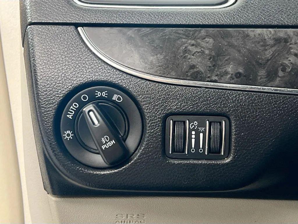 used 2014 Chrysler Town & Country car, priced at $6,300