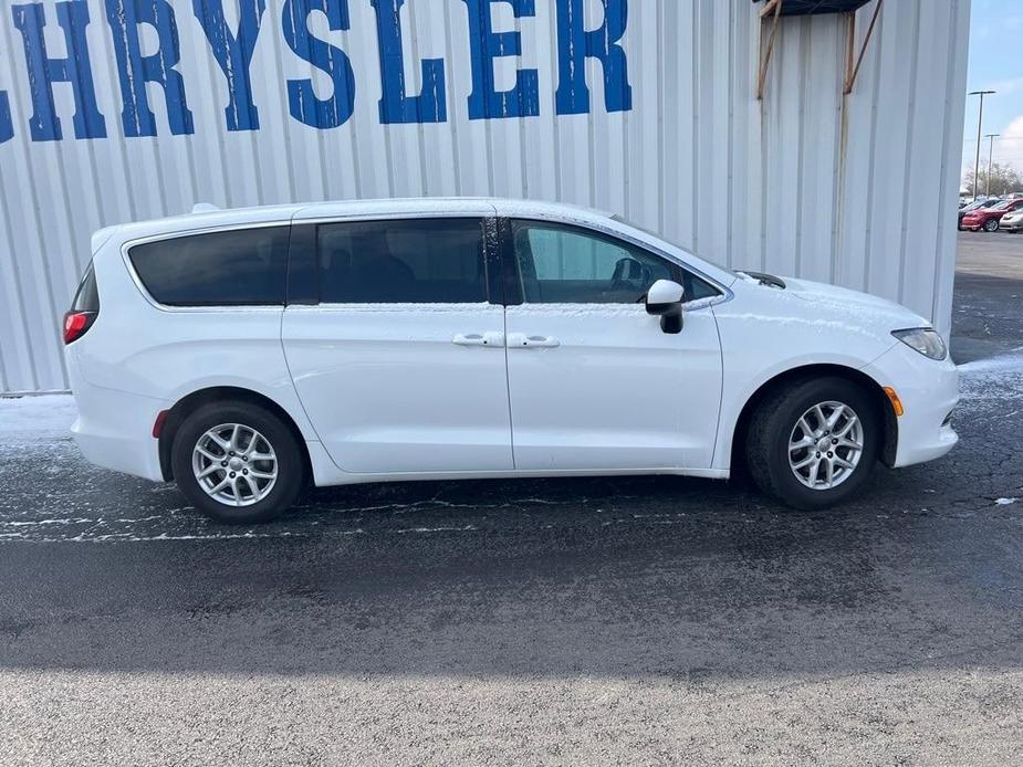used 2017 Chrysler Pacifica car, priced at $10,400