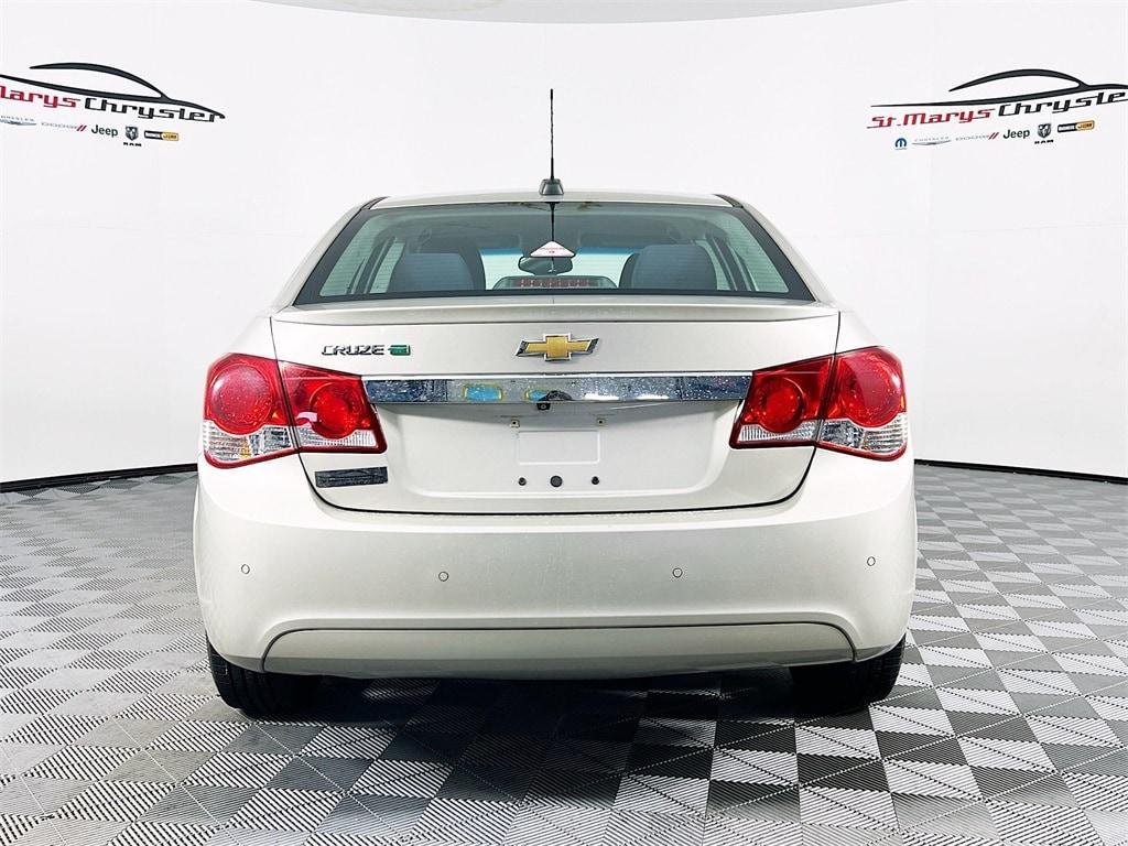 used 2015 Chevrolet Cruze car, priced at $6,800
