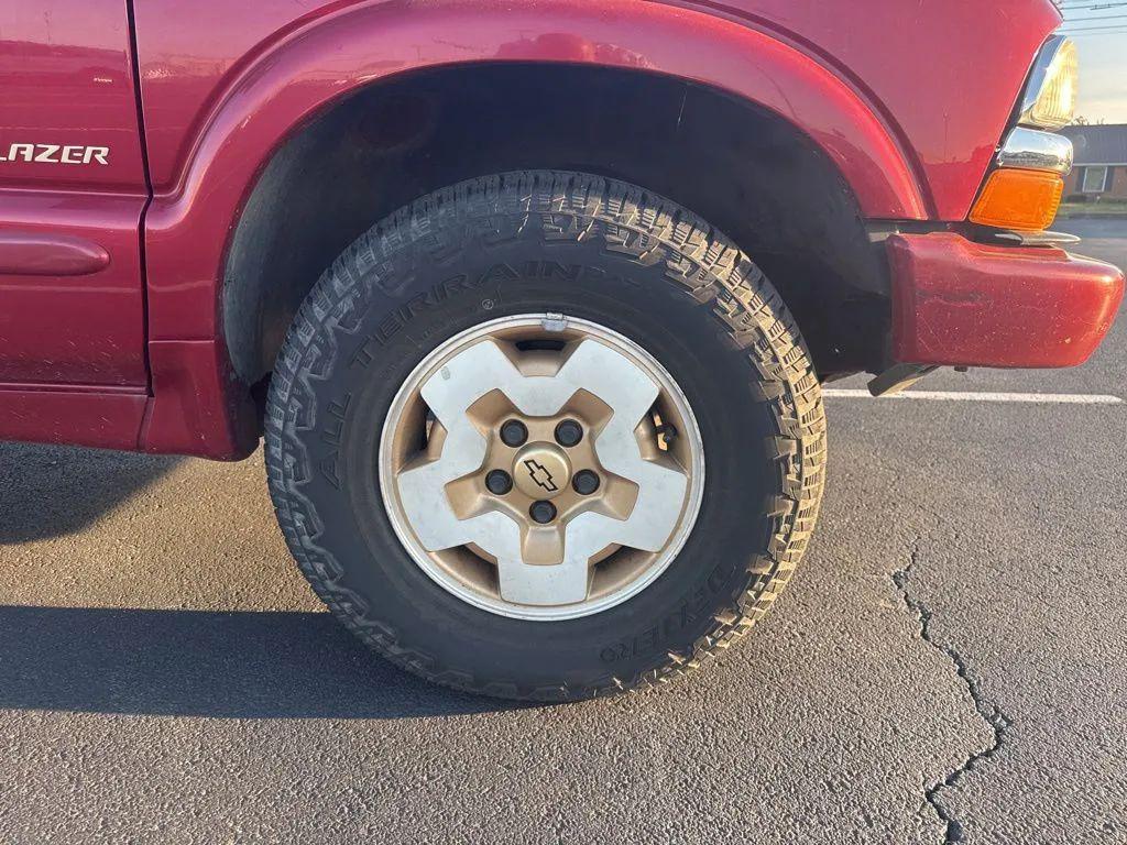 used 1999 Chevrolet Blazer car, priced at $3,000