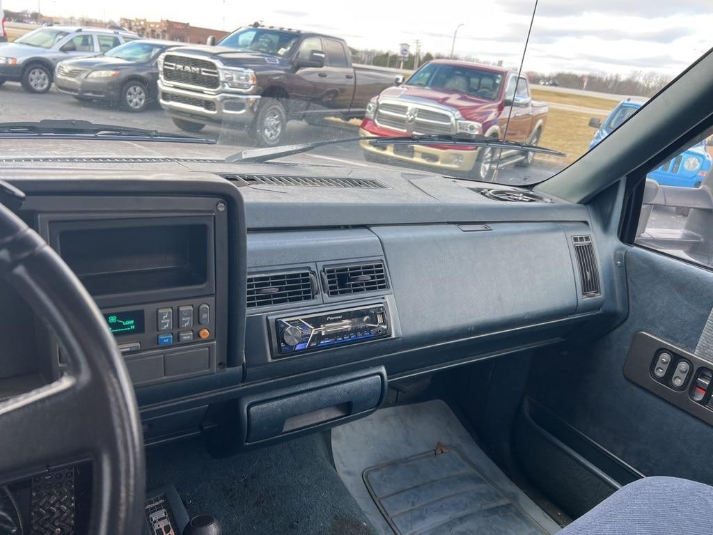 used 1992 Chevrolet 2500 car, priced at $2,500