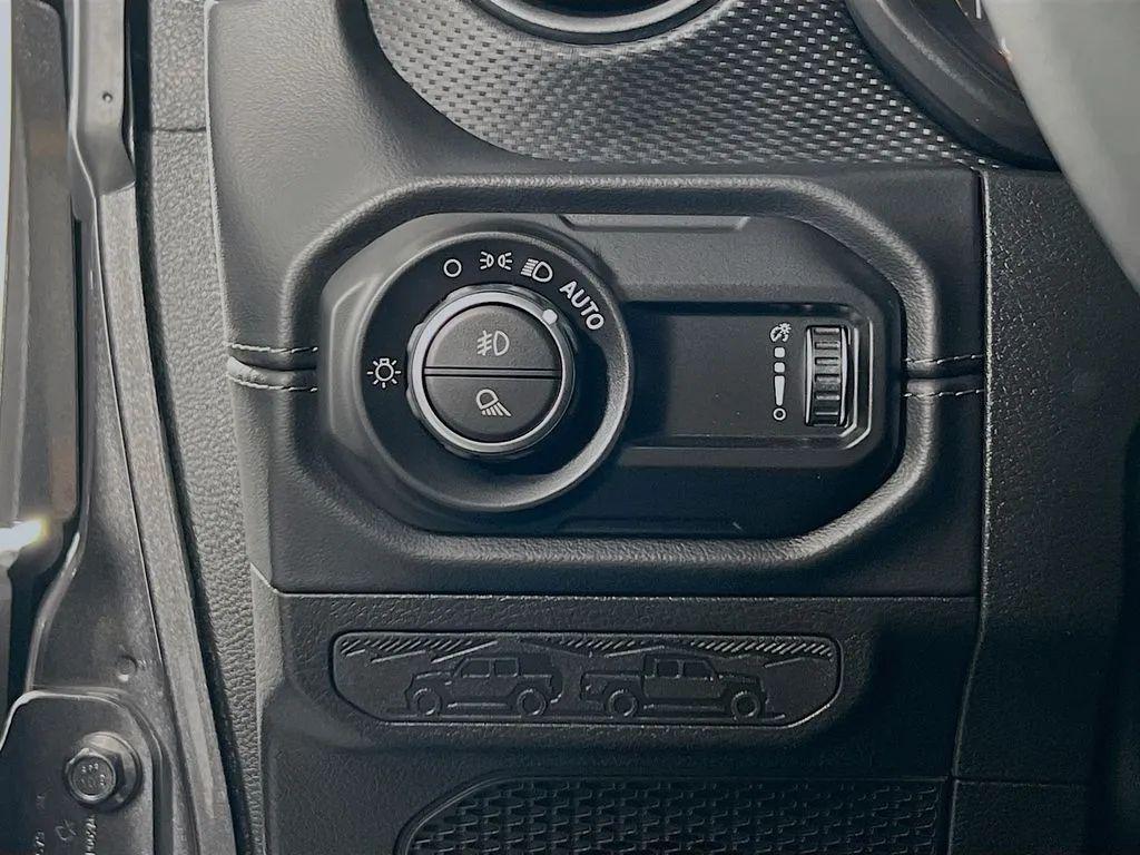 used 2025 Jeep Gladiator car, priced at $50,600