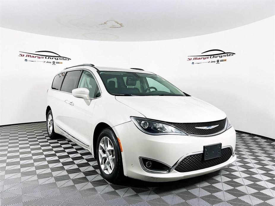 used 2017 Chrysler Pacifica car, priced at $10,700