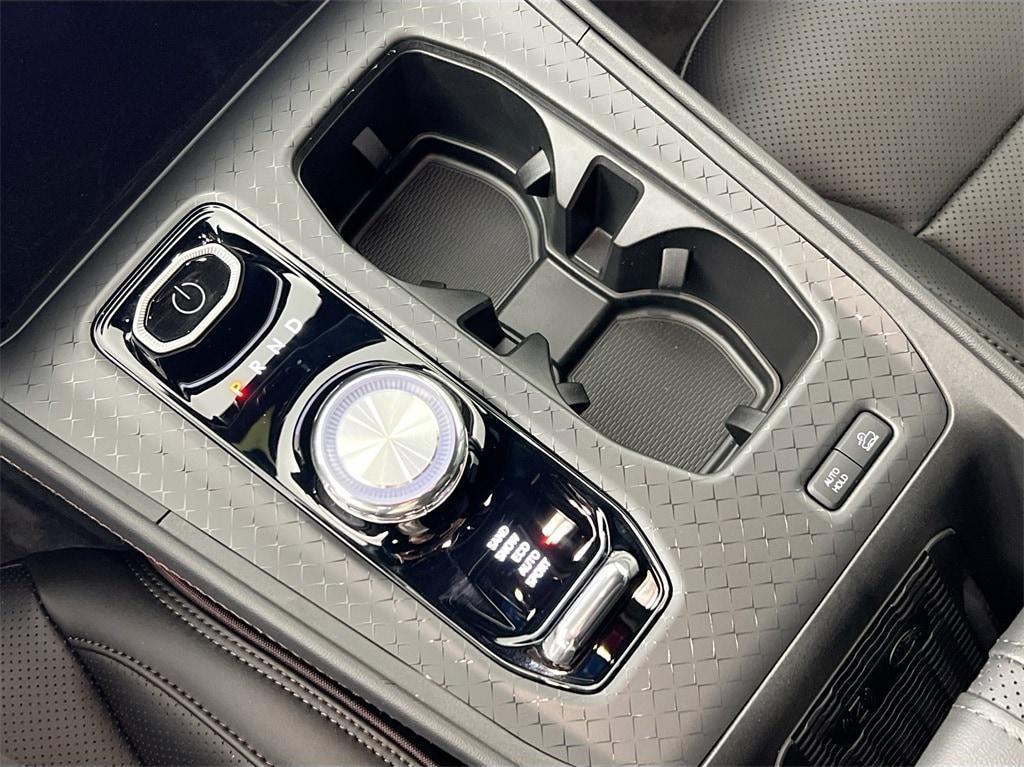 new 2025 Jeep Wagoneer S car