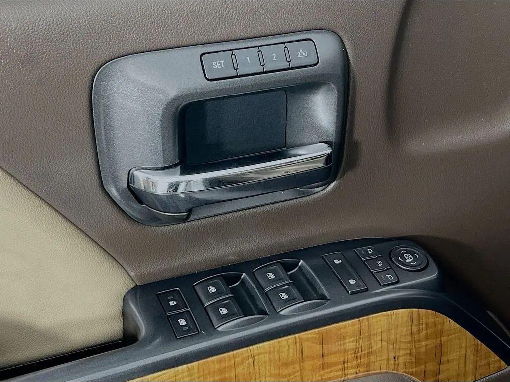 used 2016 GMC Sierra 2500 car, priced at $31,000