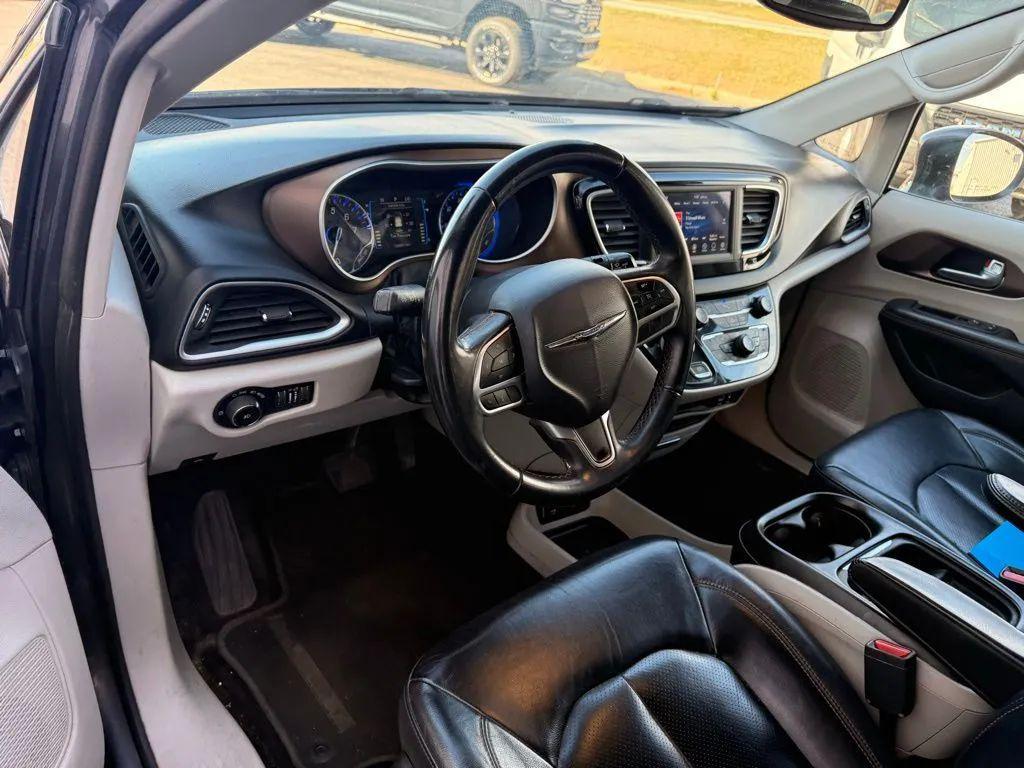 used 2018 Chrysler Pacifica car, priced at $12,500